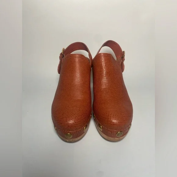 CHARLOTTE STONE wooden studded heels. - Picture 8 of 15